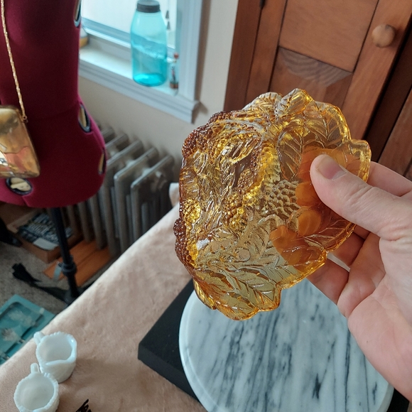 Carnival glass catch all - Picture 12 of 12